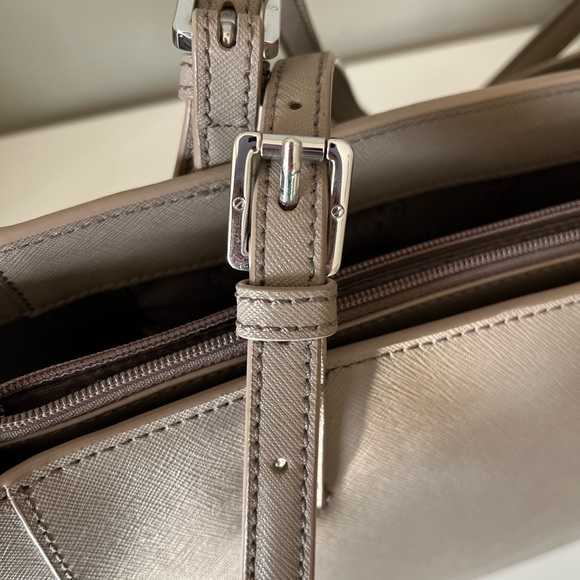 Pale dusty rose leather color Tory Burch bag - Picture 10 of 10